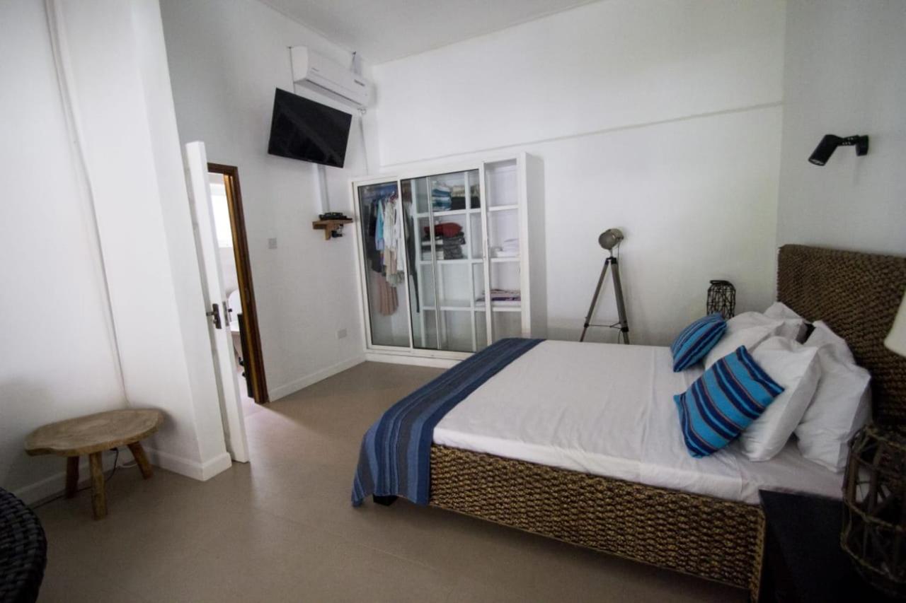 Le Comfort Anse Royale Exterior photo
