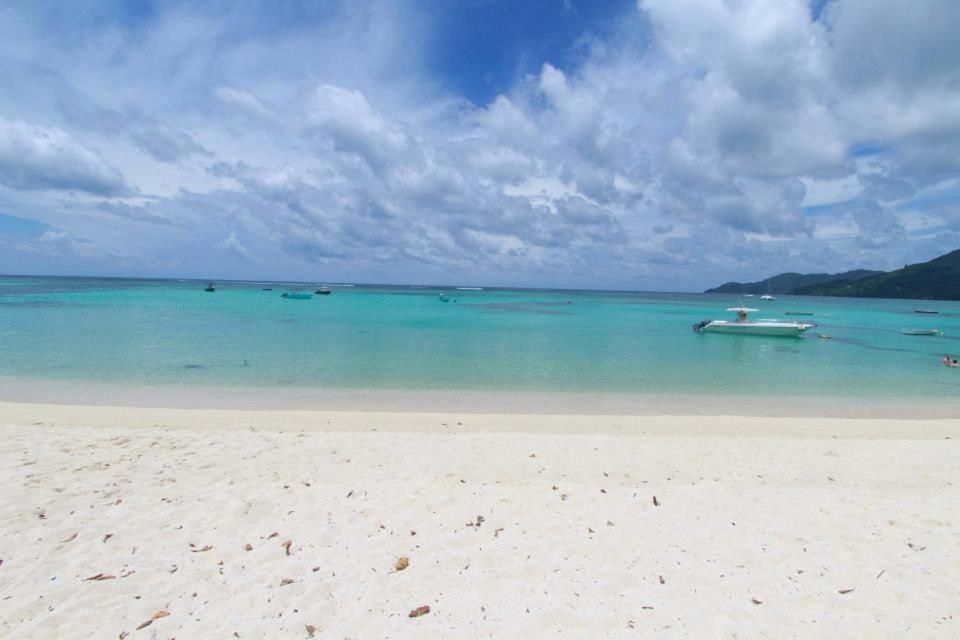 Le Comfort Anse Royale Exterior photo